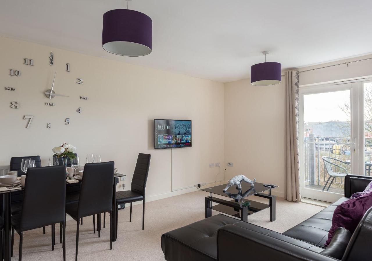 Virexxa Bletchley - Executive Suite - 2Bed Flat With Free Parking Milton Keynes Exterior foto